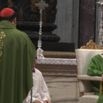 Le Cardinal Lacroix s'adresse au Saint-Père